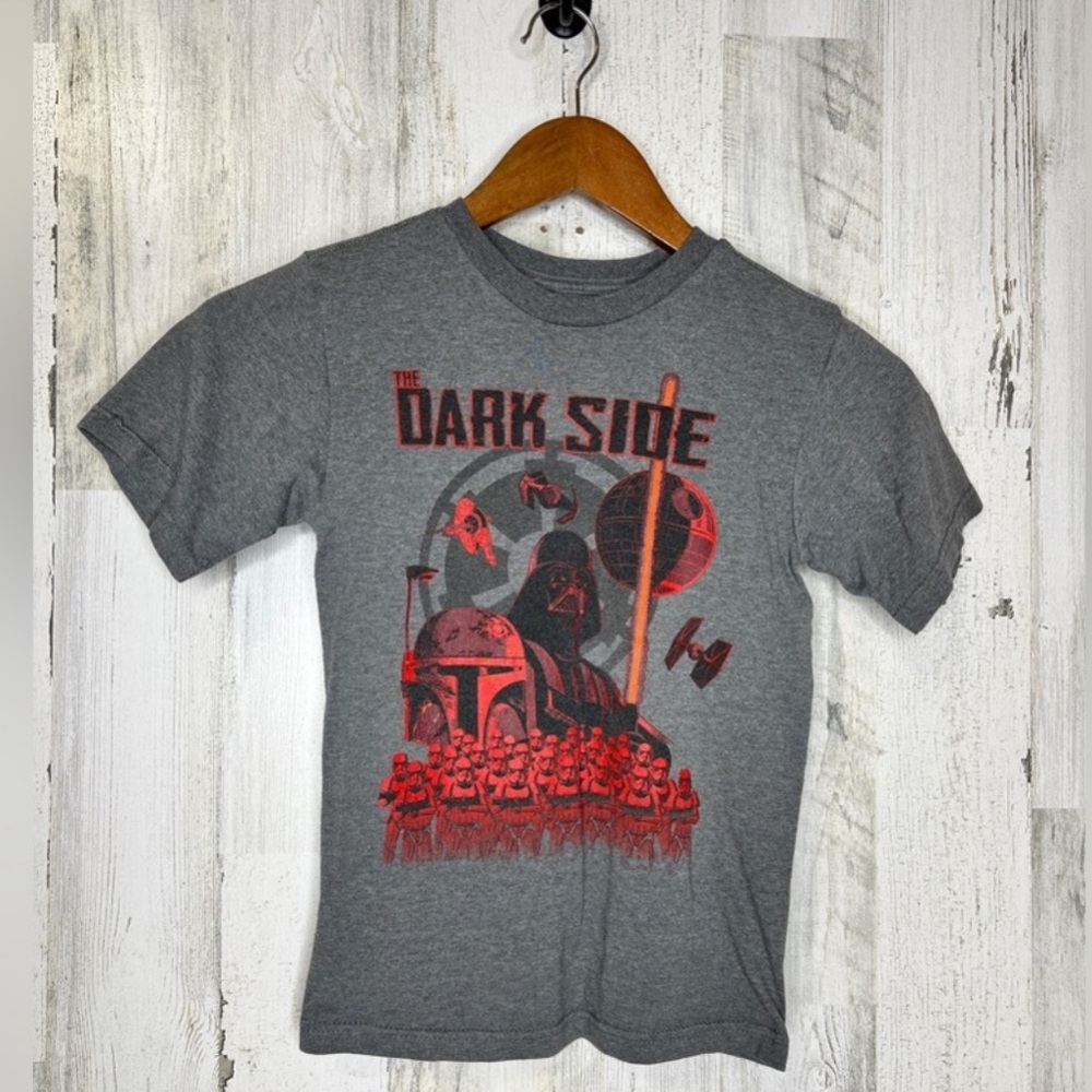 Disney Boys Star Wars Darth Vader Graphics Tee Shirt Gray Red Size Small